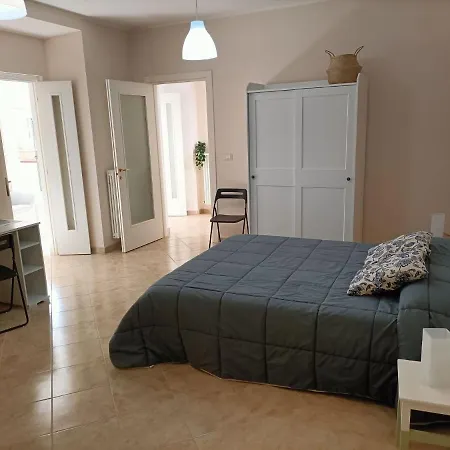 Cozy House Con Corte Privata In Centro Storico Aq LʼAquila