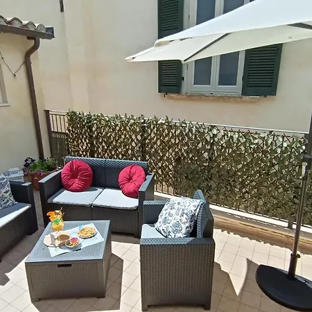 Apartment Cozy House Con Corte Privata In Centro Storico Aq *