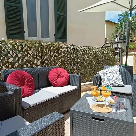 Apartment Cozy House Con Corte Privata In Centro Storico Aq *