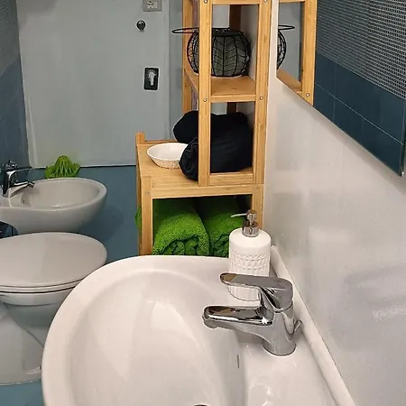 Cozy House Con Corte Privata In Centro Storico Aq Л'Акуила