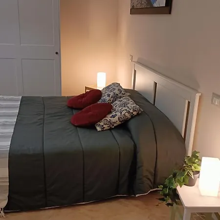 Cozy House Con Corte Privata In Centro Storico Aq Apartament *
