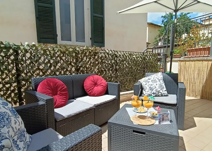 Daire Cozy House Con Corte Privata In Centro Storico Aq *